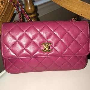 Vintage CHANEL Bag